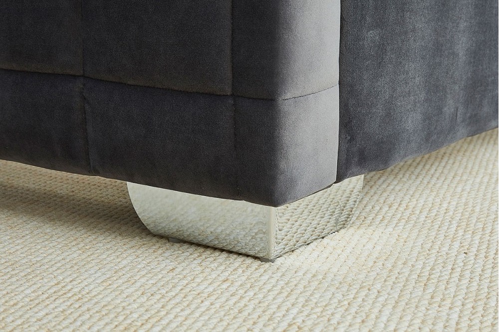 Quilted Design Upholstery Plush Velvet Bed Frame foot detail