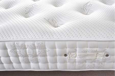 Ziggy Divan Bed With 2500 Pocket Natural Filling Mattress