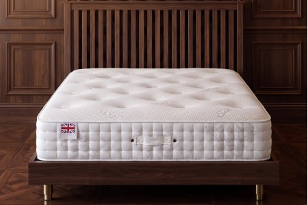 Silk 2500 Mattress With 2000 Pocket Spring And Duo Pad For Firmness